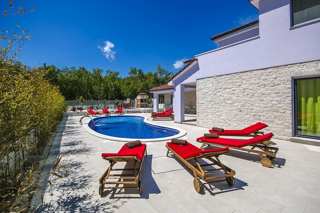 Sun chairs at the pool