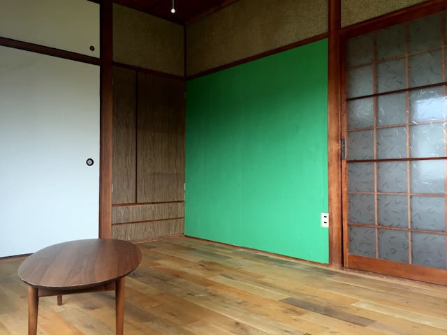 Miyanoura shared house (2nd floor/flooring room)
