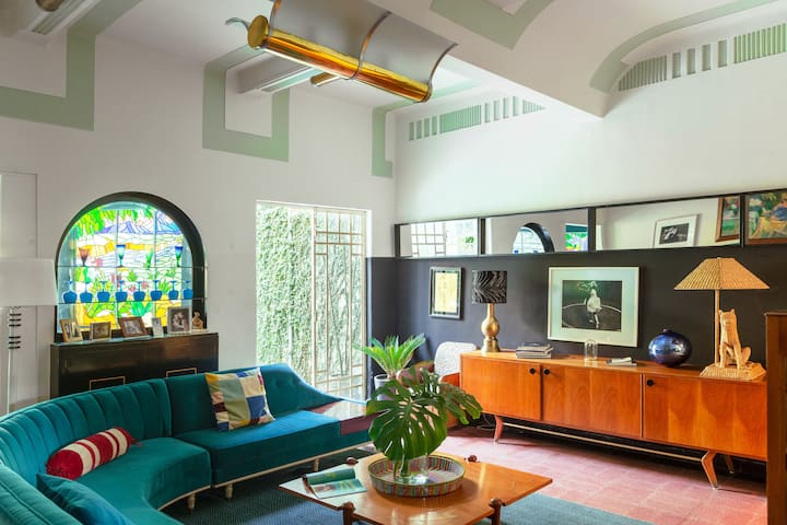 Art Deco Gem with Garden in the heart of Condesa.