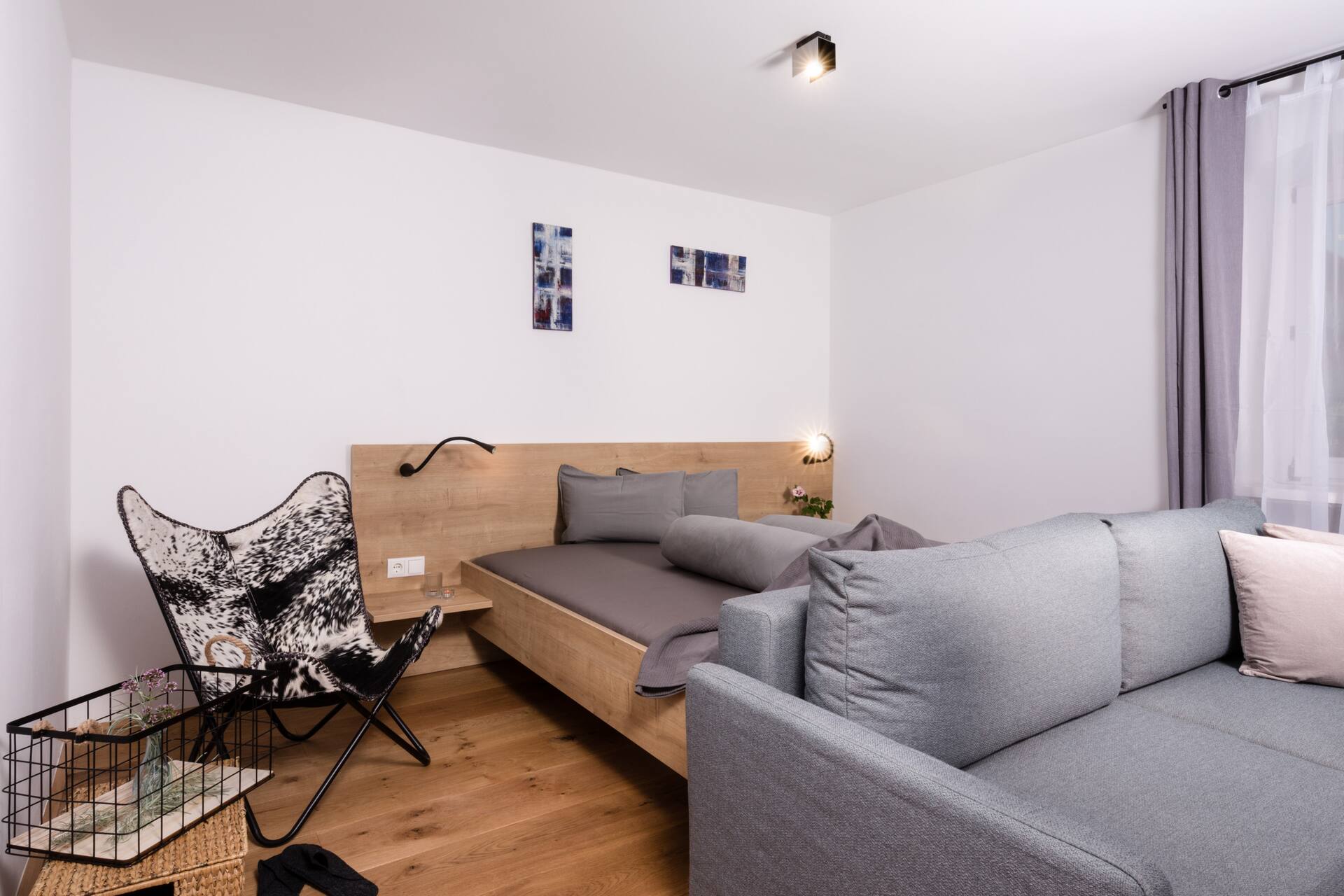 ♔ NEW apartment | central | netflix | car park ♔