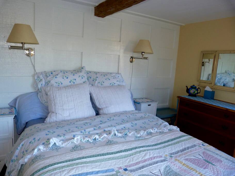 Queen size luxury