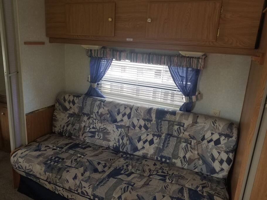 Fold out couch