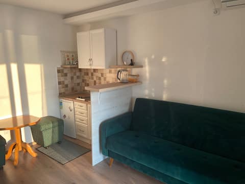 Top Airbnb: Large apartment with garden and great views in Sveti Stefan