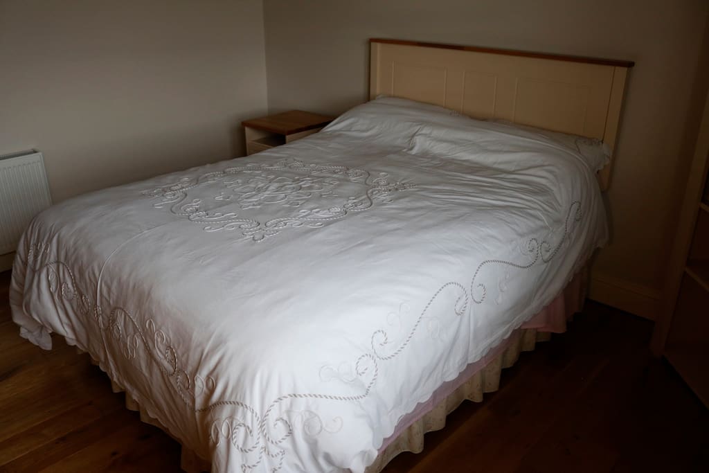 Double Bed