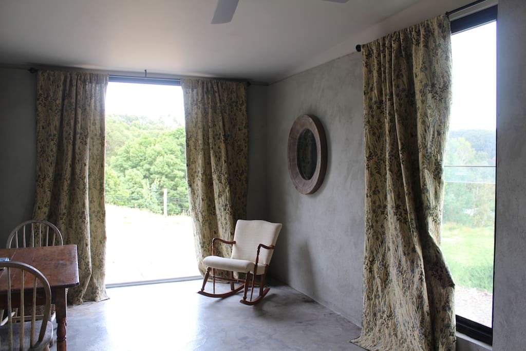 Double room overlooking trees