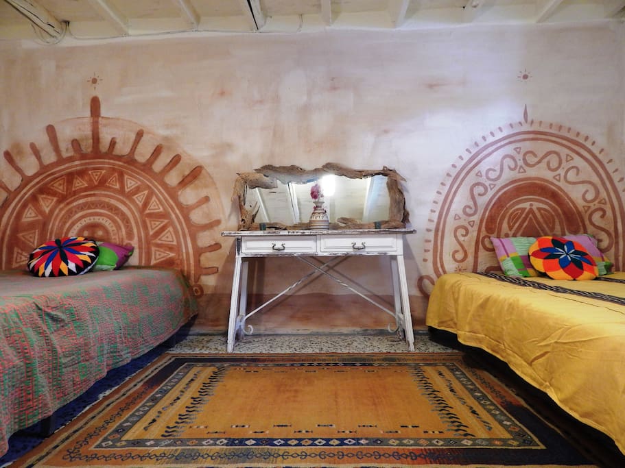 Rupestric room / Habitaciòn rupestre