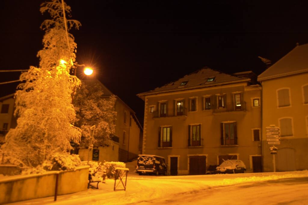 la maison sous la neige