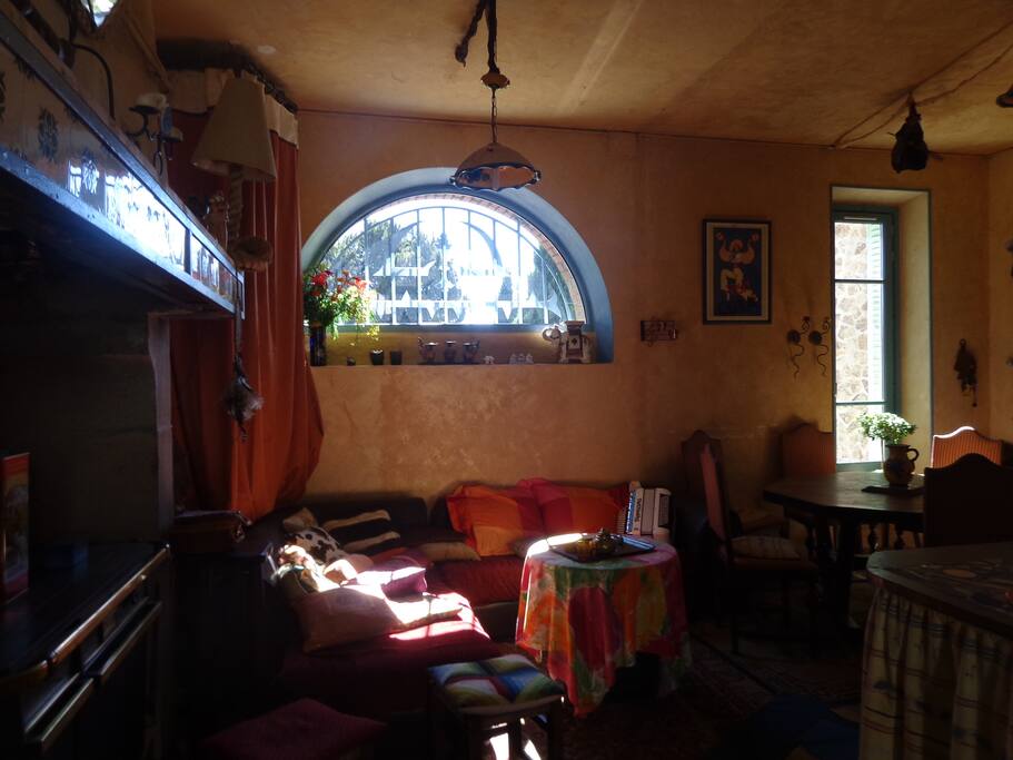 Cuisine, salon et salle à manger communs