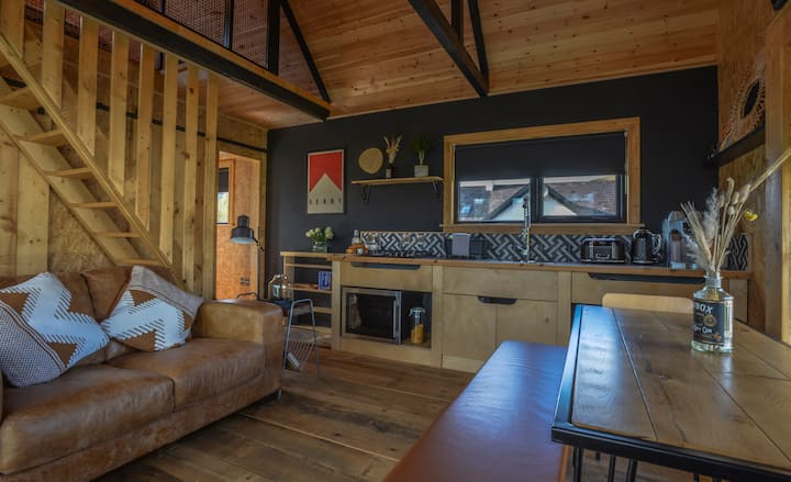 The Black Sheep photo 5