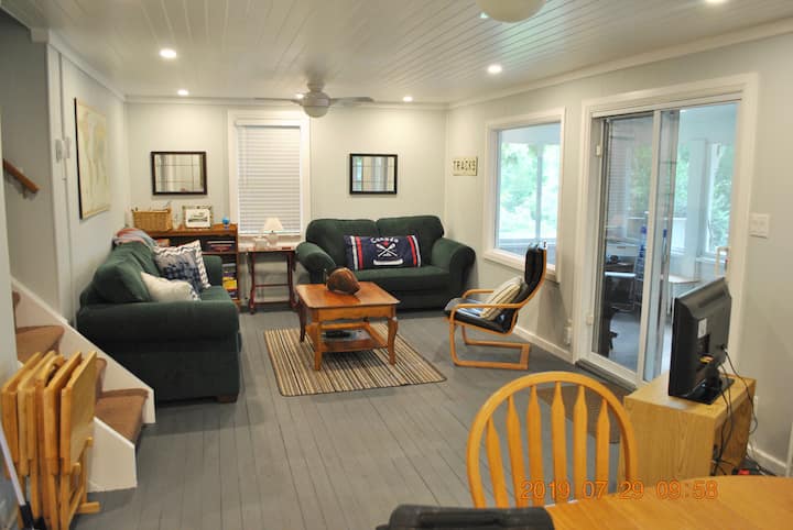 Waterfront Muskoka Cottage On Trent-severn River - Gravenhurst