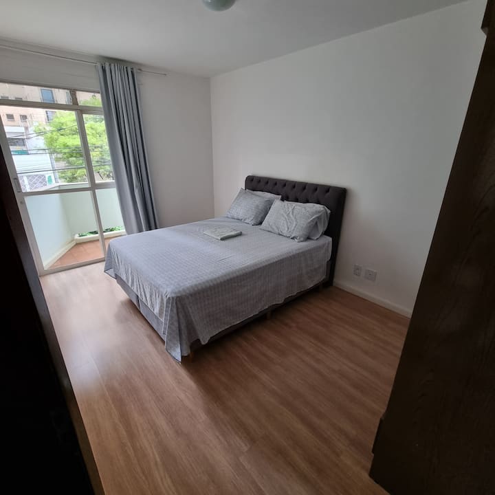 Dhomë krevati dopio "queen"