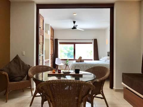 Walk everywhere. On the popular 5th Av (La Quinta)