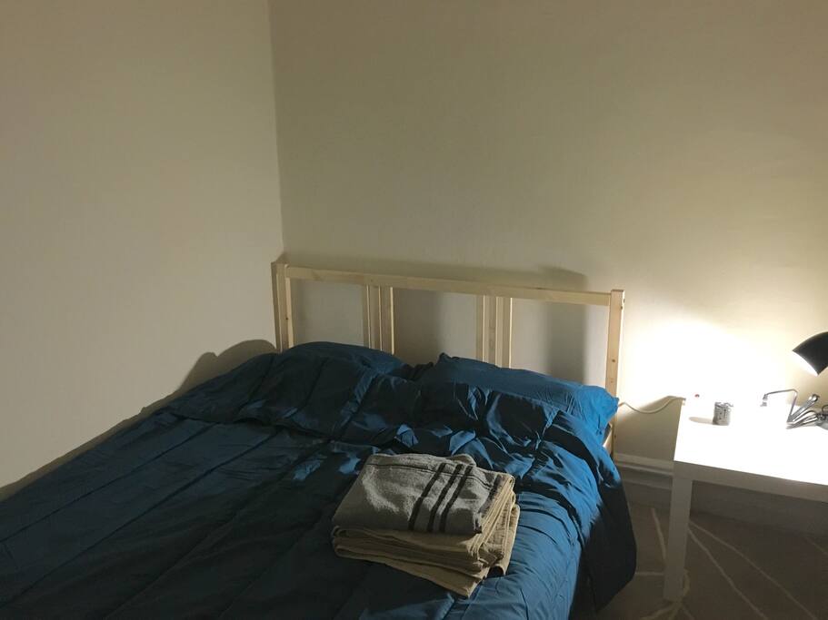 Full size bed (slightly smaller than queen)