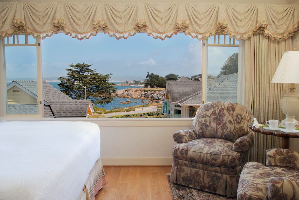 The upstairs bedroom with luxurious comfort top King bed and shower/tub bathroom.