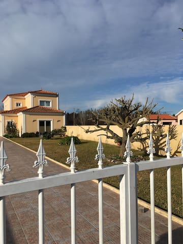 Casabel - Detached Villa with private pool