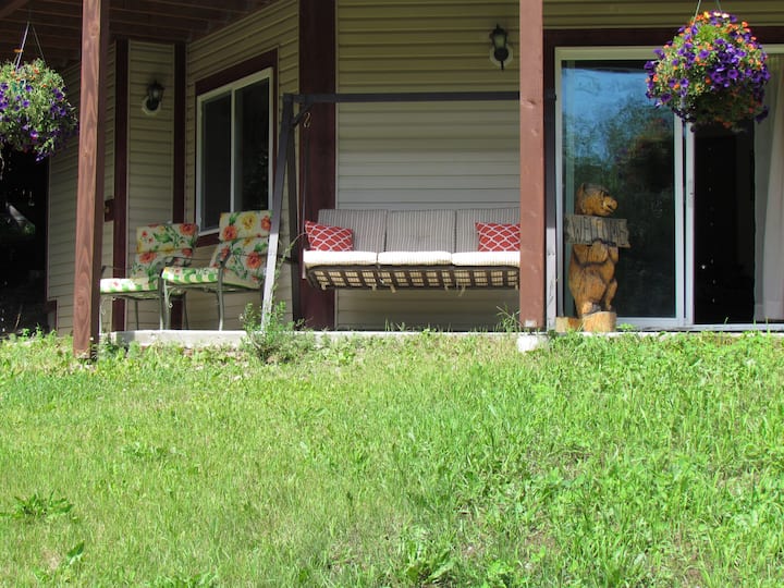 Peaceful 3 Bdrm Alaskan Getaway Guest suites for Rent in Wasilla