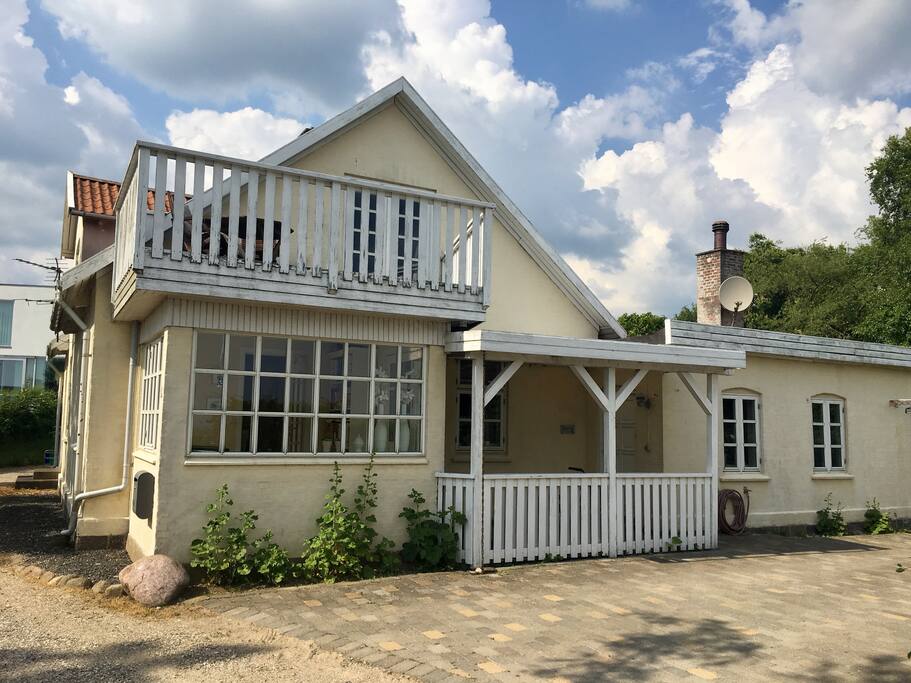 Den Gamle Skolesti 3