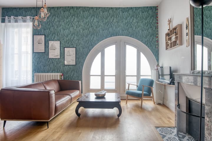 La Jarrie Fireplace Rentals - Nouvelle-Aquitaine, France