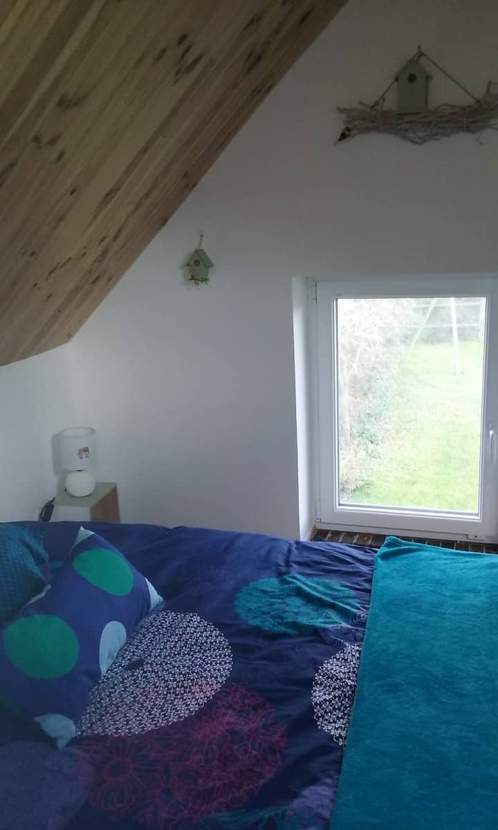 Kitanda 140 cha chumba cha kulala cha upande wa kaskazini