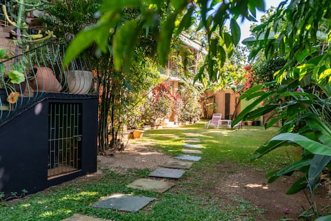 Rainbow Villas Room #2