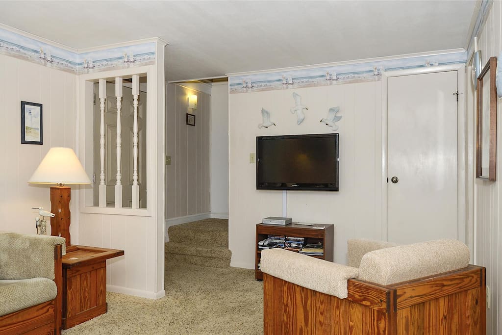 Main Level,Living Room,