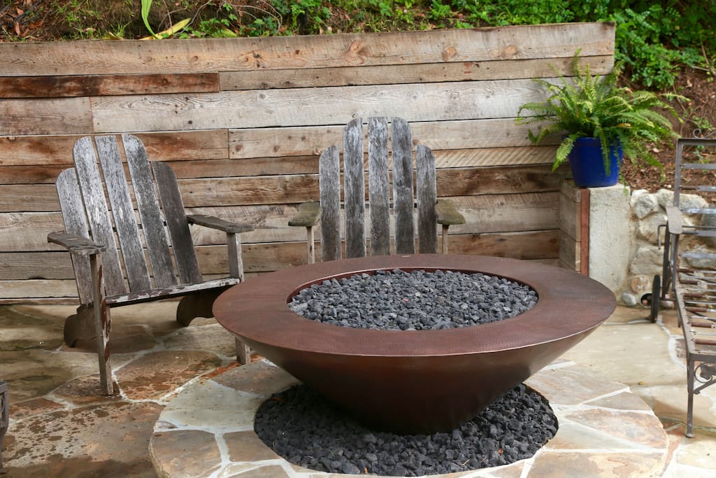 Fire pit and Jacuzzi