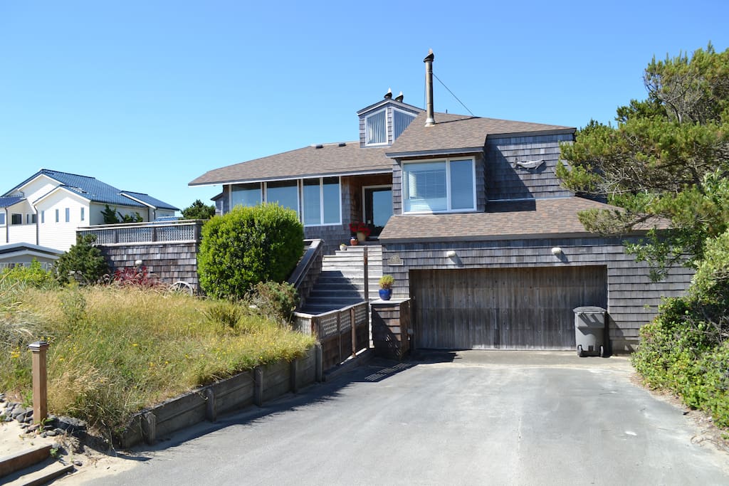 Front view of the Beach House
