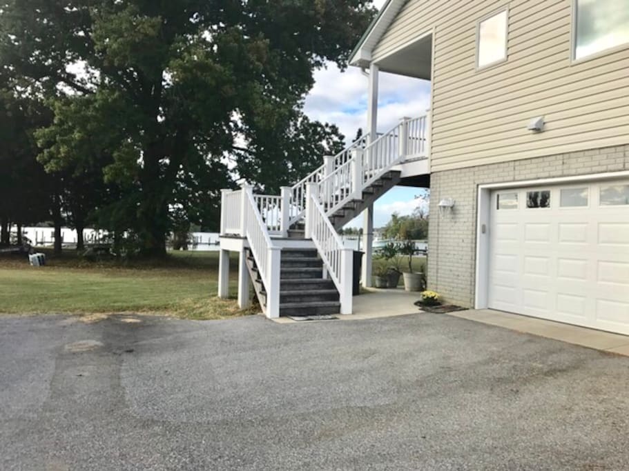 Entry stairs to front deck