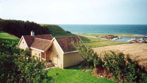 Brekkebua, cabin with sea view on Jæren.