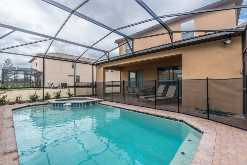 8948RhodesSt-53