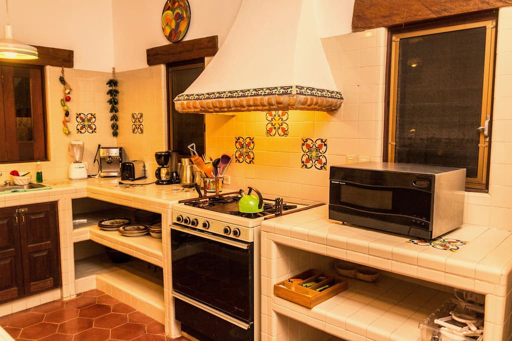 Full Kitchen