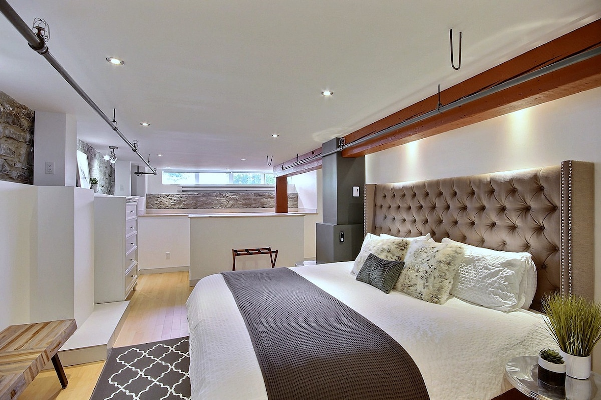 ห้องนอนใหญ่ขนาดใหญ่