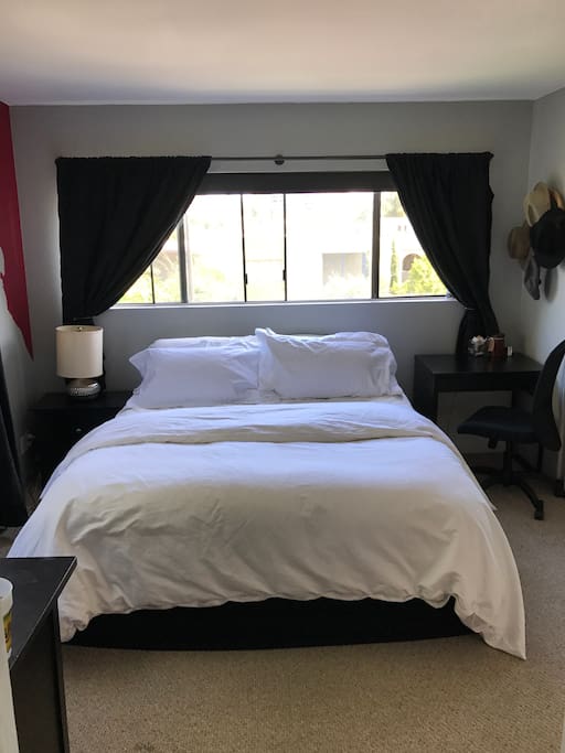 Cal King Bed Room