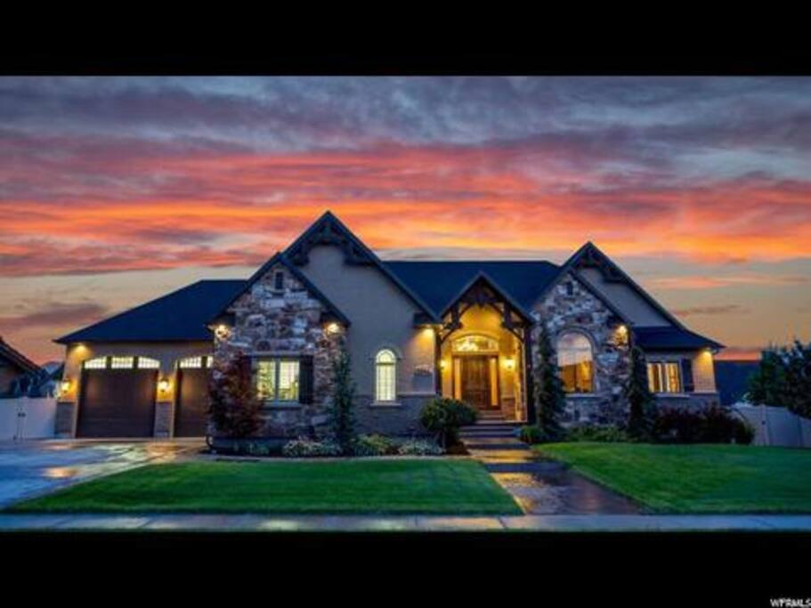 BEAUTIFUL SUMMER SUNSETS