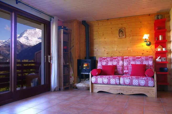 Living Room with view on Mont-Blanc