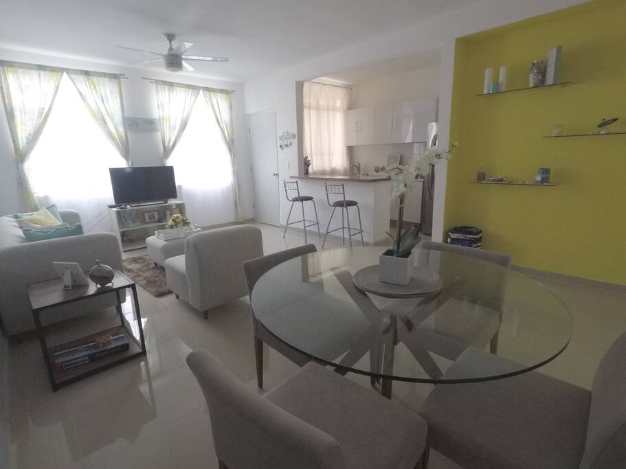 Living room, dinning room and kitchen.