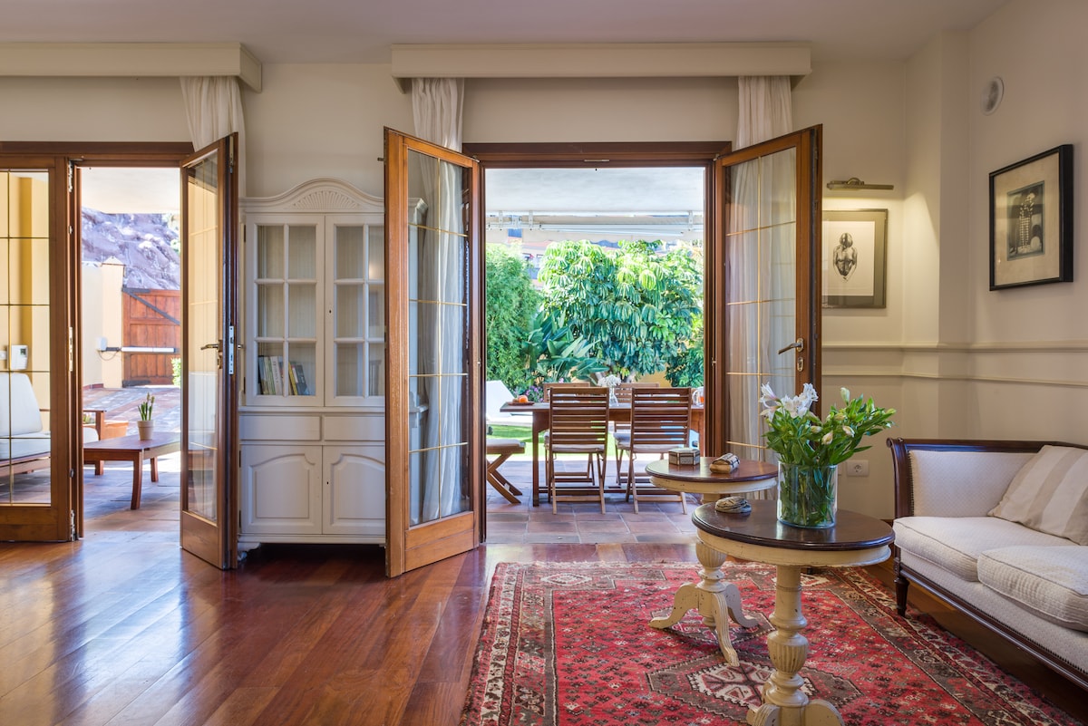 Beliebte Airbnb-Anzeige: Limonero. Central luxury villa with pool and BBQ. in Puerto De La Cruz