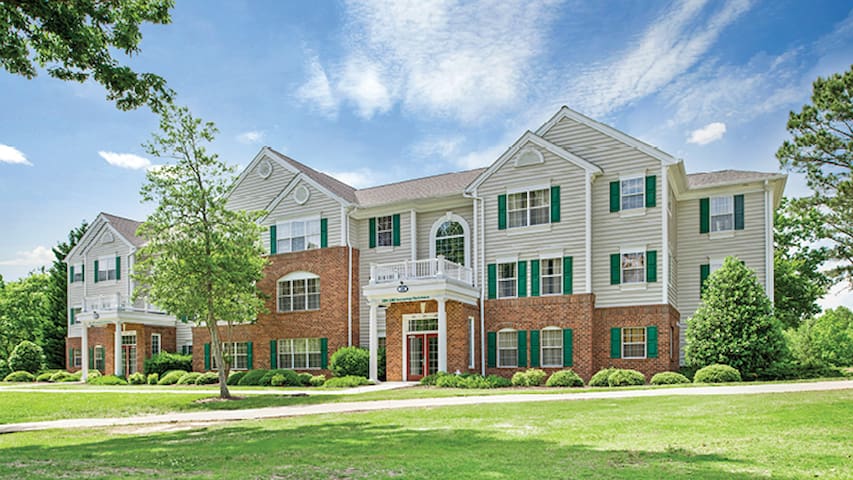 Listing in Williamsburg