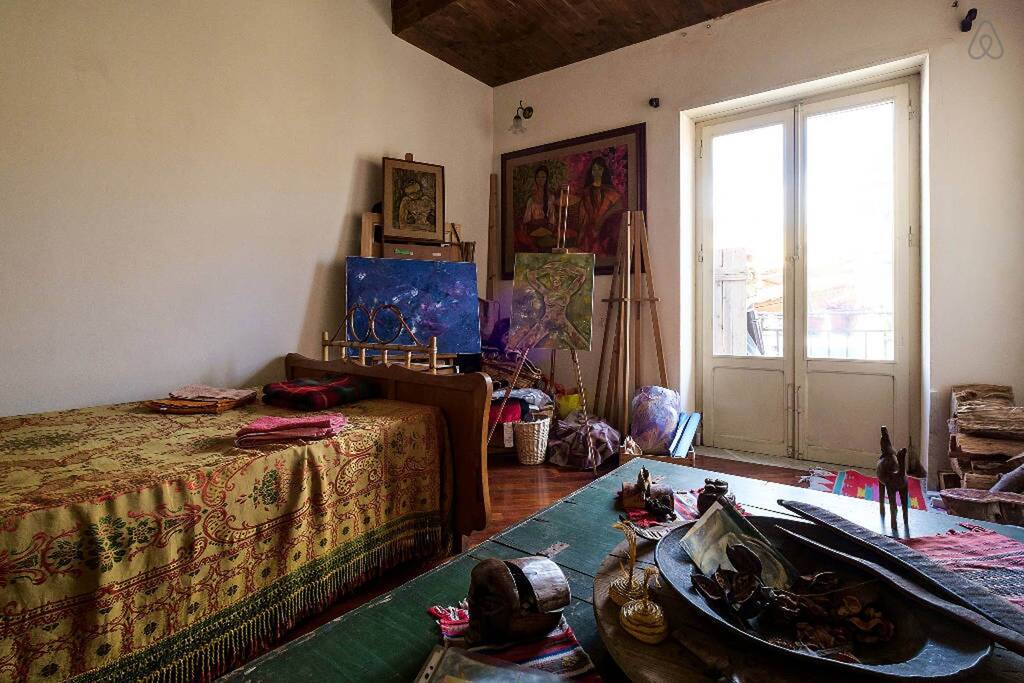 Painting room