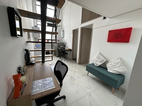 Top Airbnb: Full duplex near the airport and US embassy in Fontibón