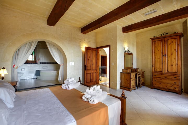 Bedroom with Ensuite
