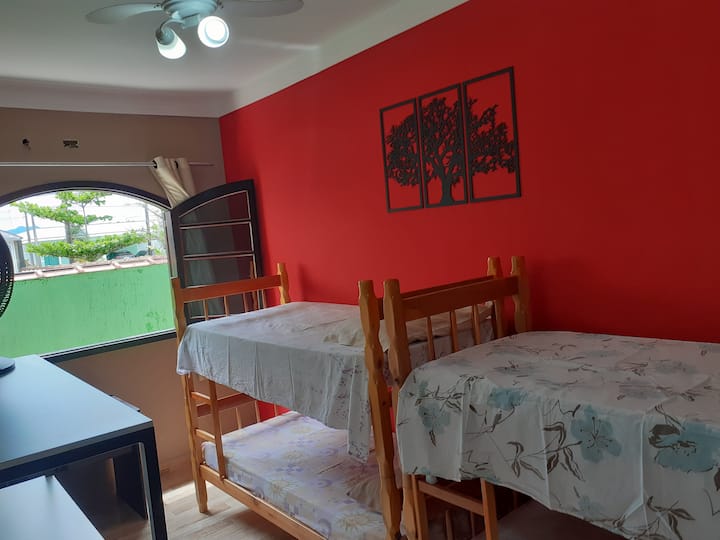 الغرفة 3، التي تحتوي على 4 مساكن 