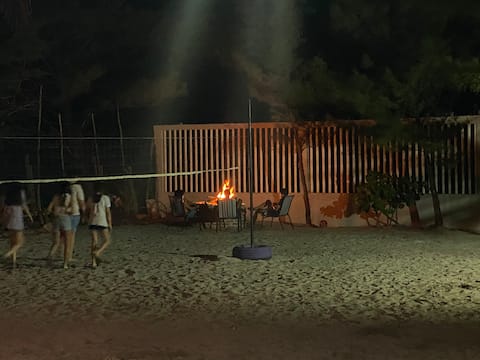 Pink beach house on Aguada Island - SEA FRONT