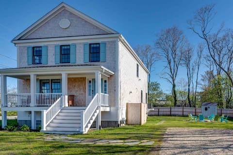 The Cape House - Beach House on Barnstable Harbor