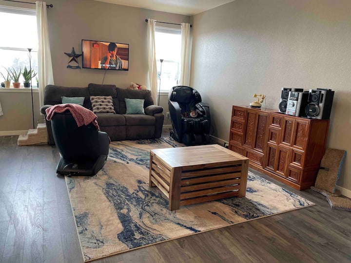 South One bedroom, queen bed in shared bath/home. Houses for Rent in