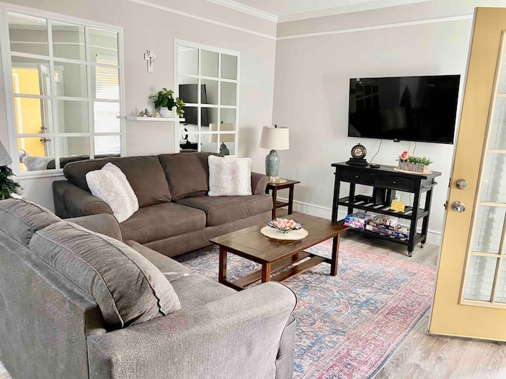 Sunnyside (Newly Renovated Condo In Clearwater!) - Clearwater, FL