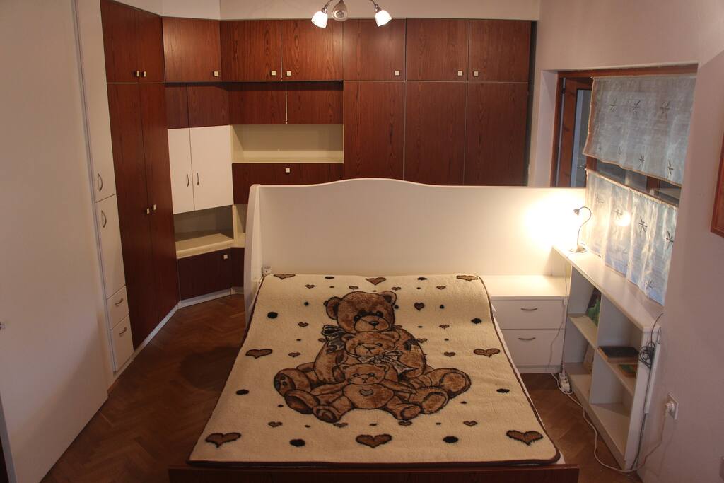 the incredibly comfy big bed