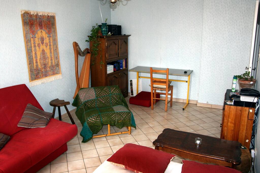 Meuble de rangement et bureau de travail