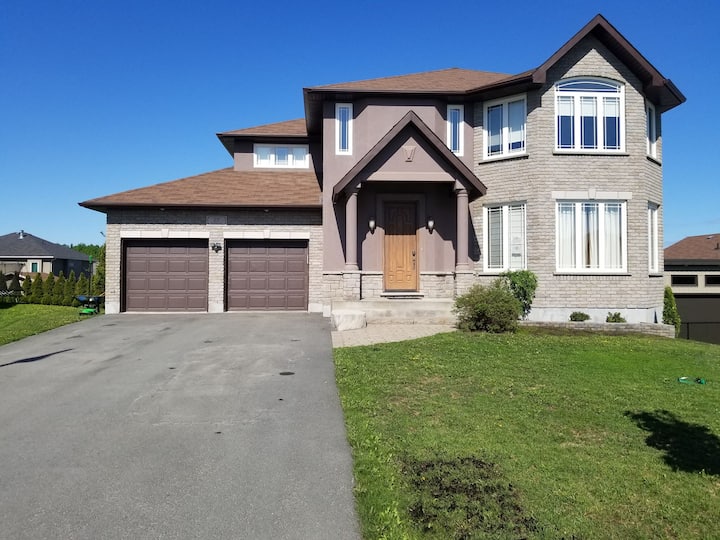 Val Therese Alquileres vacacionales y alojamientos Ontario, Canadá