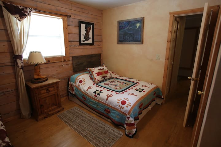 Second bedroom with FULL bed.